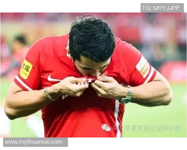 日本足球明星的感人故事与无私奉献精神让人动容