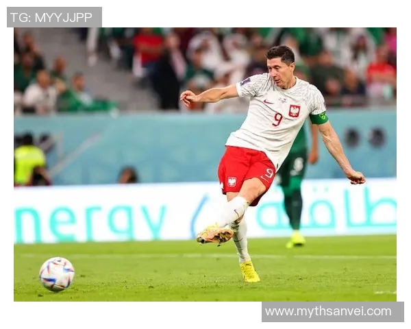 波兰足球新星崛起引发全球关注成就与挑战并存